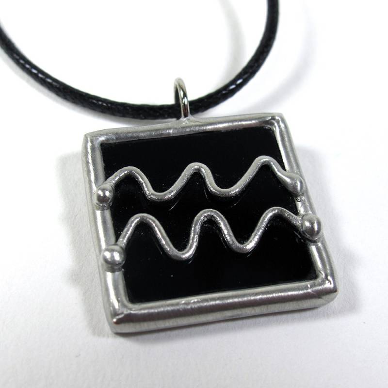 Aquarius - Glasmalerei-sternzeichen-Anhänger Mit Schwarzer Kordel von faerieglass