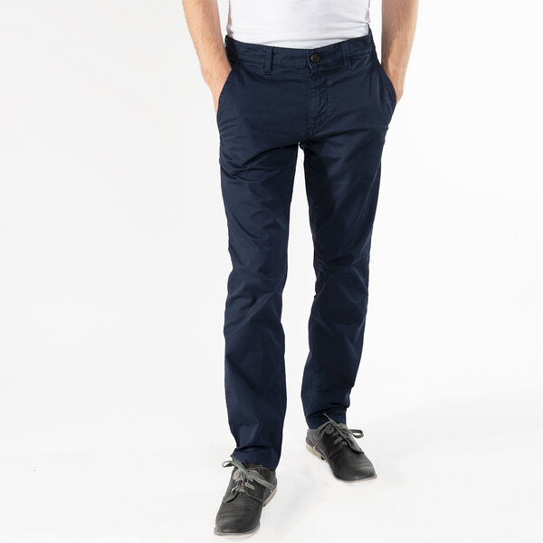 fairjeans Chino in dunkelblau aus Bio-Baumwolle, faire Hose, GOTS von fairjeans