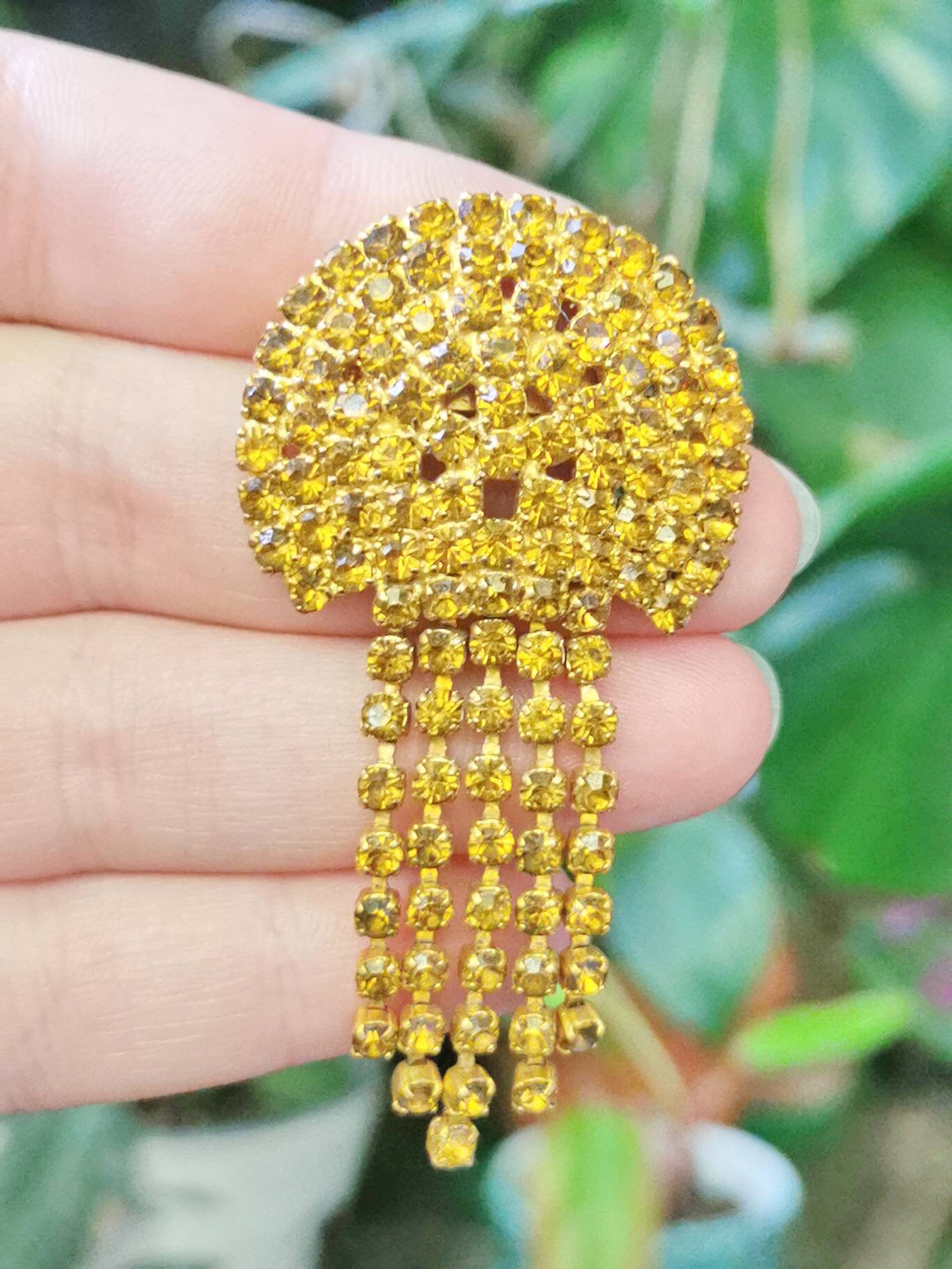 50'er Jahre Strass Brosche Frankreich/Glas Brooch Gelb Glitzer Antik 50'er Jahre Strass Brosche Frankreich/Glas Brooch Gelb Glitzer Antik von fairytailjewelry