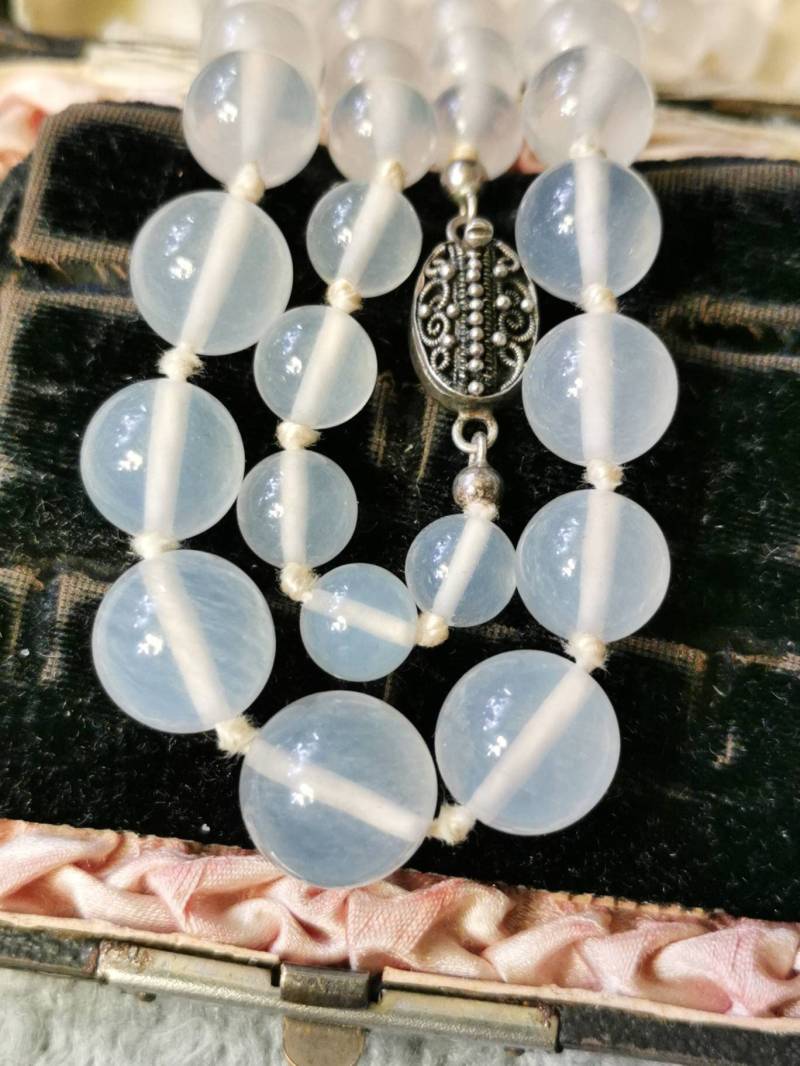 Chalzedon Kette Um. 1900 Aus China Sterling Silver Filigran Verschluss Jugendstil Art Nouveau Necklace Gemstone von fairytailjewelry