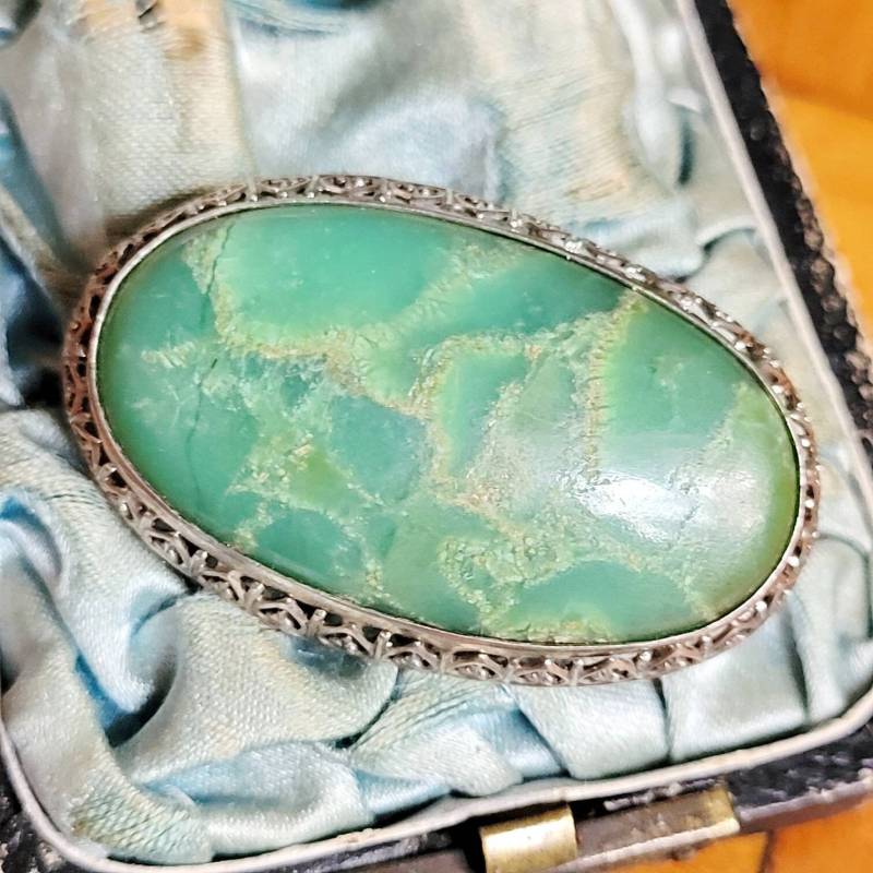 Chryopras Jugendstil Silber Brosche 1920 Art Nouveau Edelstein Grün Nadel Floral Durchbrochen Filigran Cottage Landhaus Viktorian Unikat Chryopras Jugendstil Silber Brosche 1920 Art Nouveau Edelstein Grün Nadel Floral Durchbrochen Filigran Cottage Landhaus Viktorian Unikat von fairytailjewelry