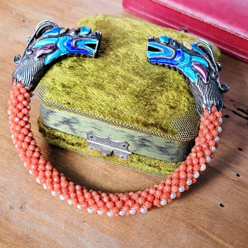 Emaille Silber & Koralle Drachen Armreif Armspange China Um 1900 Jugendstil Art Nouveau Perlen Kopf Armband Cloisonne Enamel Guilloche Rar von fairytailjewelry