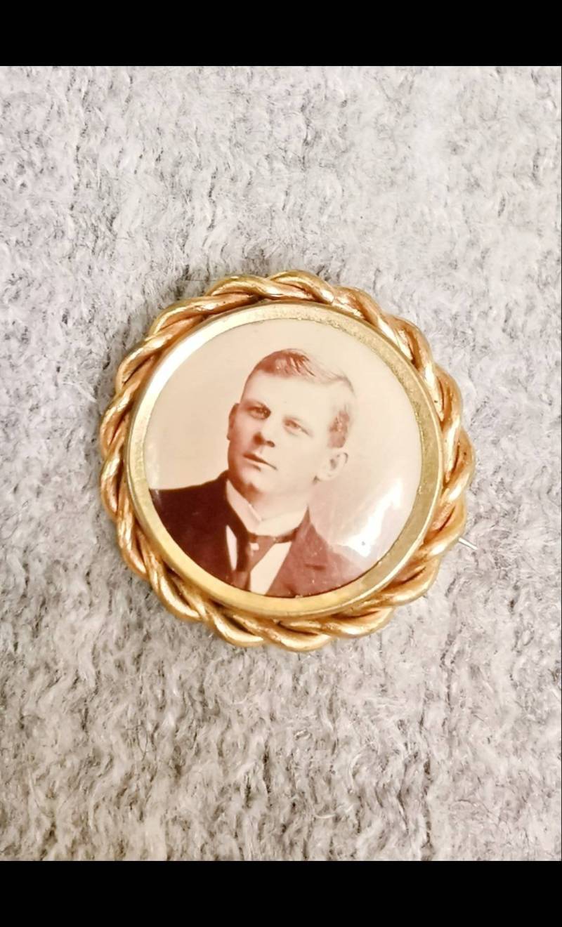 Jugendstil Foto Medaillon Brosche Um 1900 Männer Portrait von fairytailjewelry
