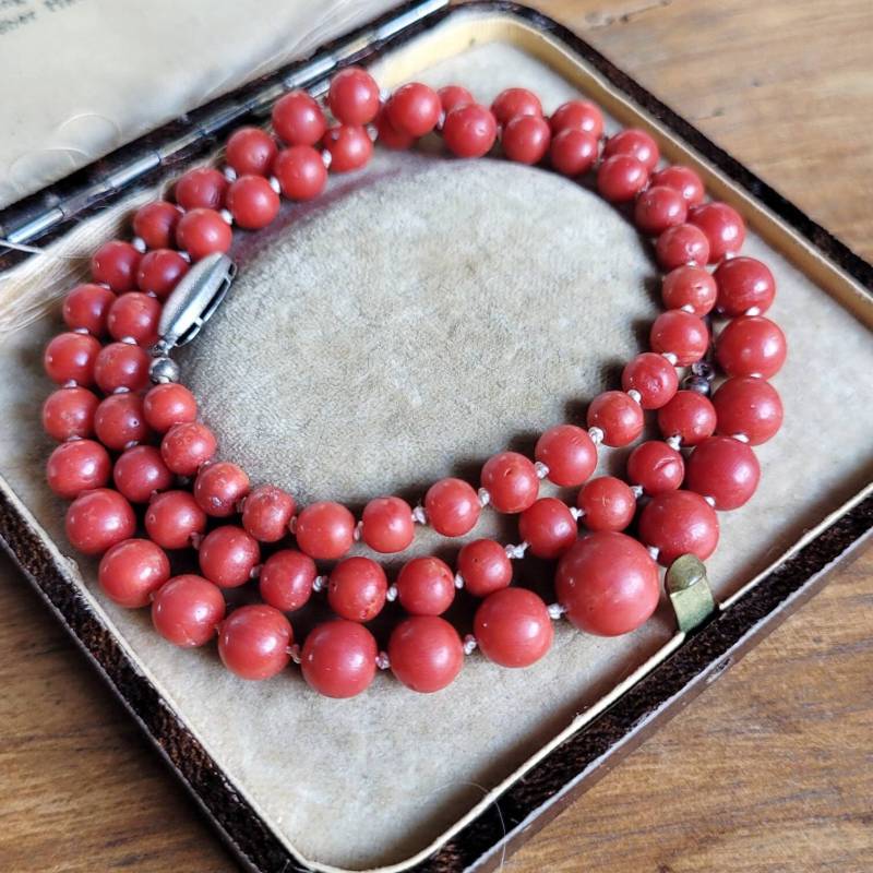 Jugendstil Korallen Verlauf Collier Halskette Kette Rote Coral Perlen Italien 1920 Silber Schließe Art Nouveau Design Brocante Deco Rar von fairytailjewelry