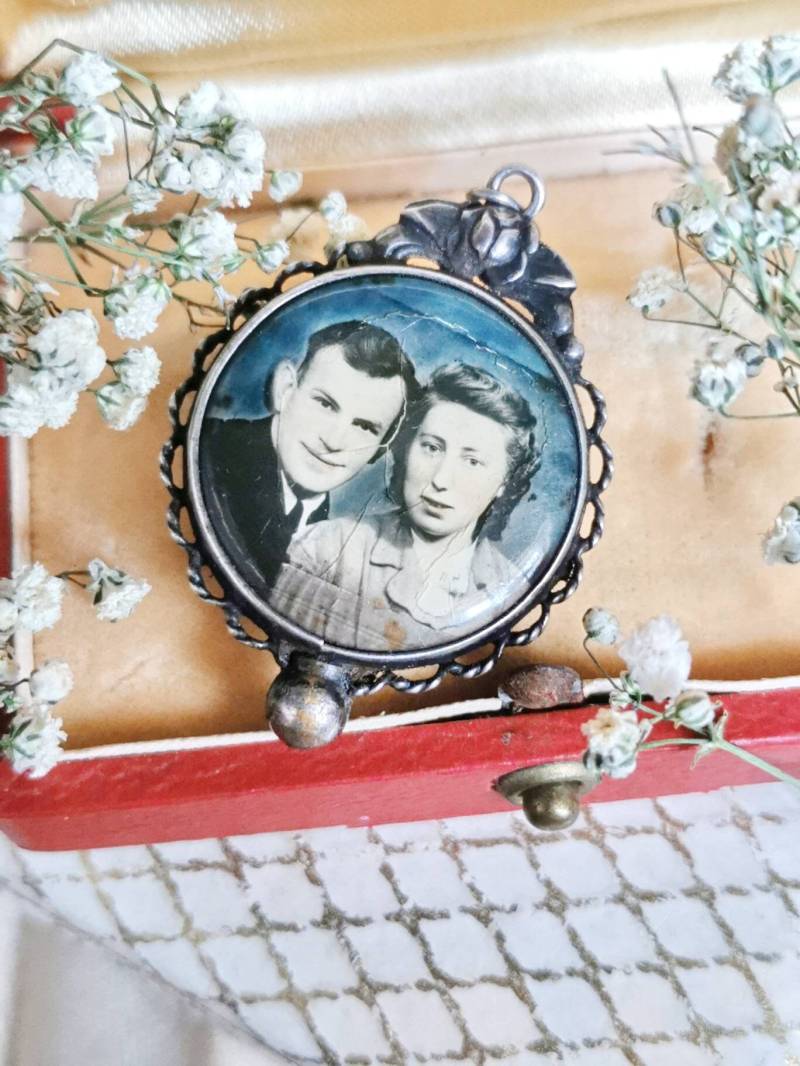 Jugendstil Medaillon Foto Um 1920 Alpacca Silber Antik Artnouvau Cottage Ketten Anhänger Landhaus Design Andenken Geschenk Floral von fairytailjewelry