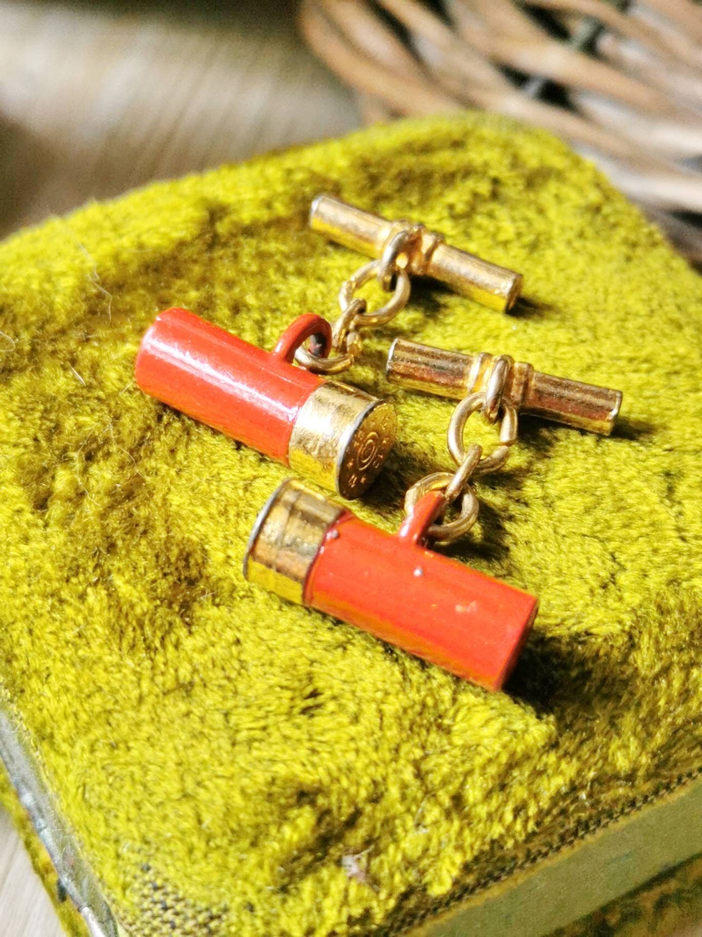 Patronen Manschettenknöpfe Unisex Rot & Golden True Vintage Cufflinks Design Schmuck Knöpfe Shell 12 Gauge von fairytailjewelry