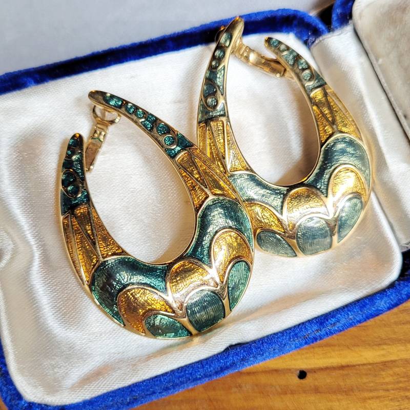 Pierre Lang Emaille Tropfen Ohrringe Creolen Omega Clips Stecker Pl Go Design Sammler Geschenk Grün Gold Modeschmuck von fairytailjewelry