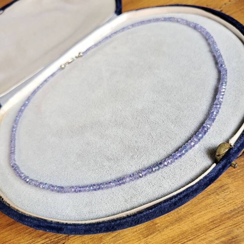 Tansanit Collier 925 Silber Verschluss Vintage Tansanit Necklace Facetierte Rondelle Au Verlauf Halskette Edelstein Tansanit Collier 925 Silber Verschluss Vintage Tansanit Necklace Facetierte Rondelle Au Verlauf Halskette Edelstein von fairytailjewelry