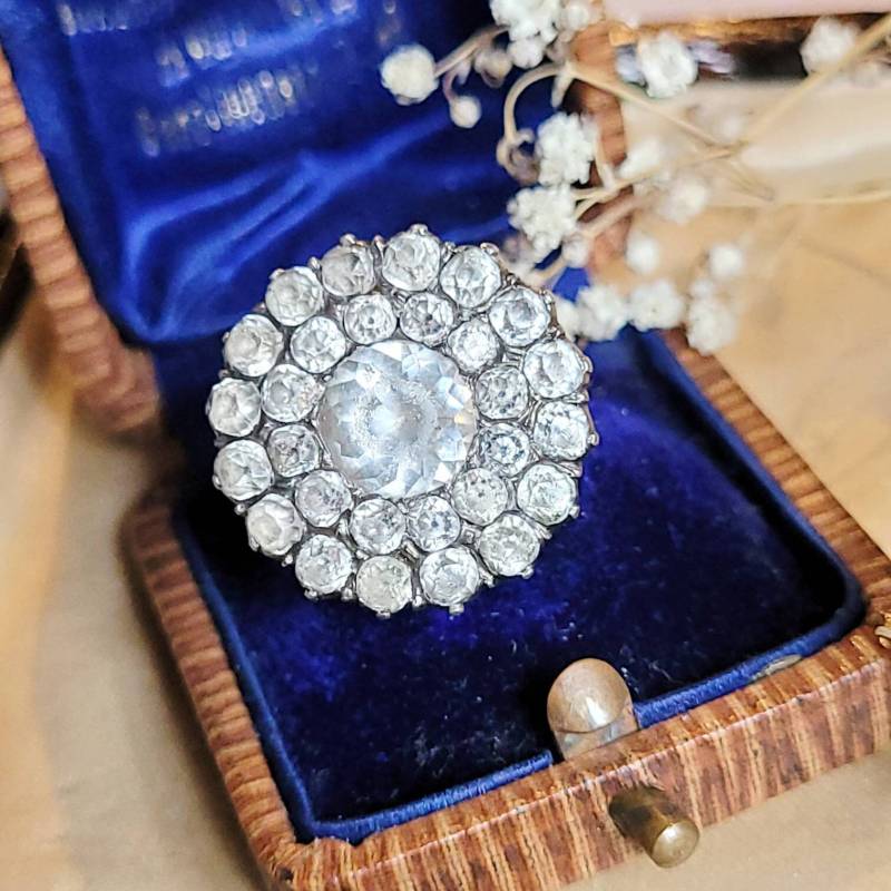 Viktorian Paste Steine Ring Gold & Silber Und Messing Um 1830 Gr. 16 Mm Antiqe Blüte Blume Kranz Entourage Verlobung Wie Diamanten Schmuck Viktorian Paste Steine Ring Gold & Silber Und Messing Um 1830 Gr. 16 Mm Antiqe Blüte Blume Kranz Entourage Verlobung Wie Diamanten Schmuck von fairytailjewelry