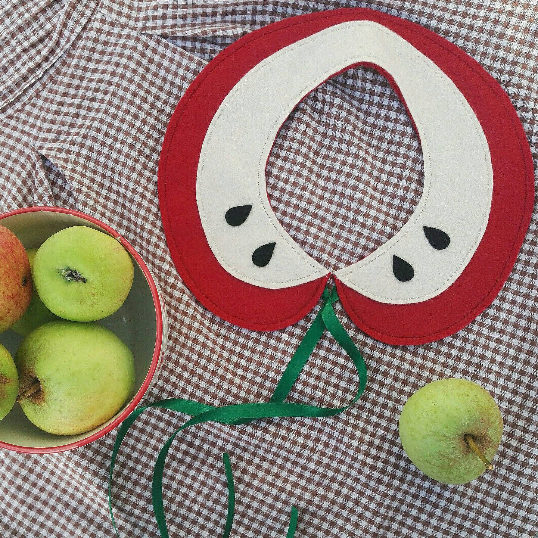 Herbst Apfel Filz Kragen Aus Filz, Gemütliches Cottagecore Apfelmuster Herbst Apfel Filz Kragen Aus Filz, Gemütliches Cottagecore Apfelmuster von fairytalecollars