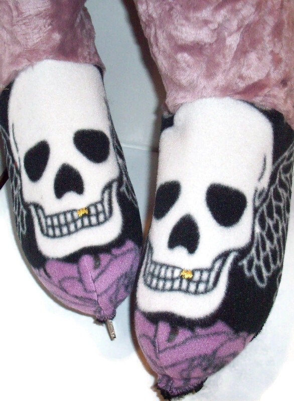 Melvage Es Ice Skate Boot Warmerd Long Skull & Winds Gr. 7-9 Stiefel von faithlynmelvage