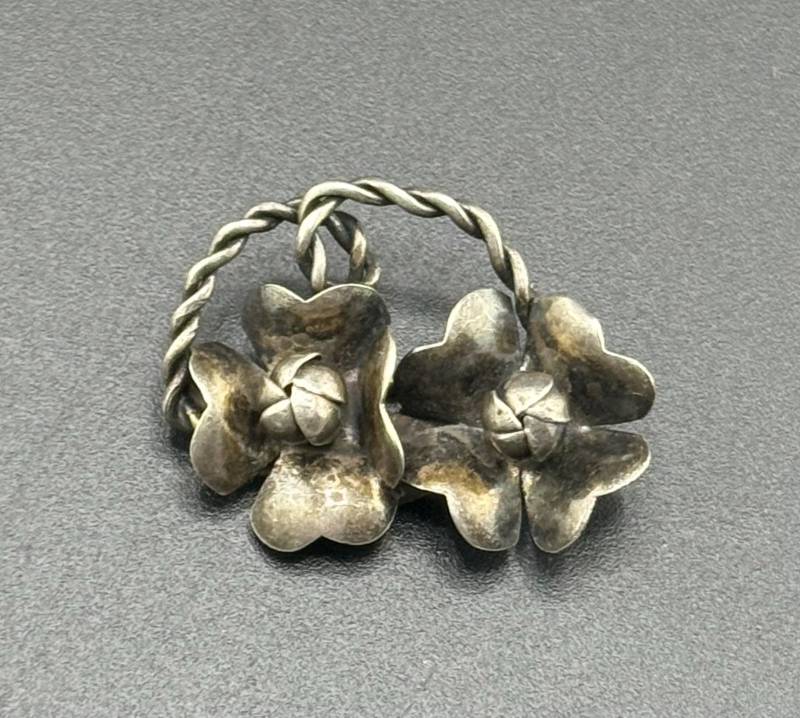 Entzückende Sterling Silber Blume Anstecknadel Raffael Jugendstil Inspiriert Floral Design von familyjewelsatlanta