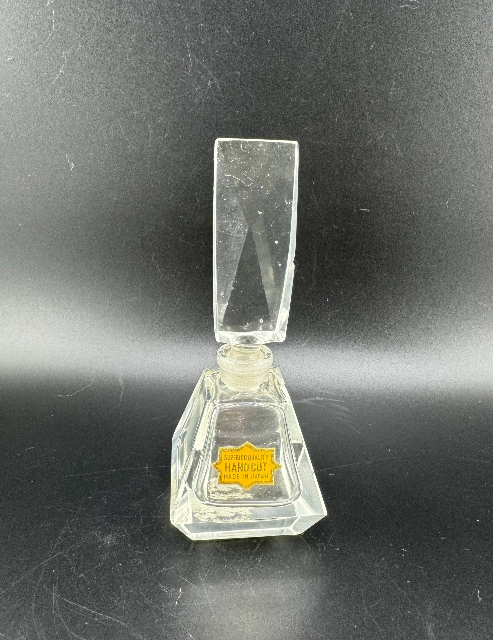 Vintage Art Deco Geschliffene Kristall Parfüm Flasche W Stopfen Köln Überlegene Qualität Made in Japan Boudoir Vanity Decor von familyjewelsatlanta