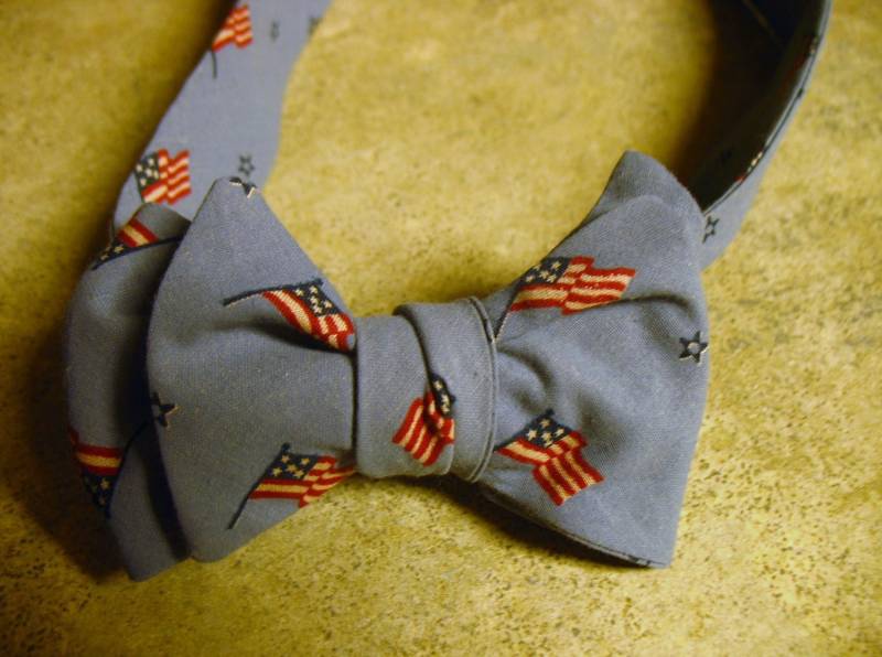 "Aaron Vintage Flagge Stoff Verstellbare Fliege." von fancibags