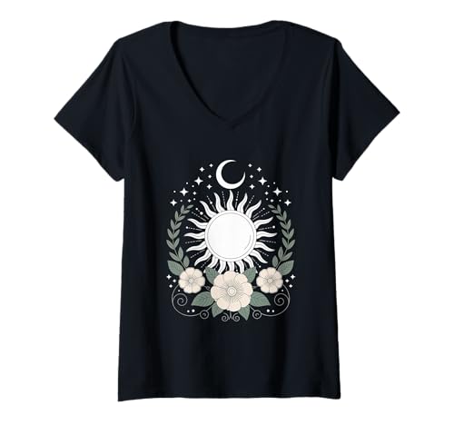 Damen Goblincore grüne mystische Sonne Mond Blumen Aesthetic T-Shirt mit V-Ausschnitt Damen Goblincore grüne mystische Sonne Mond Blumen Aesthetic T-Shirt mit V-Ausschnitt von fantasy mystisches Sonne und Mond Design