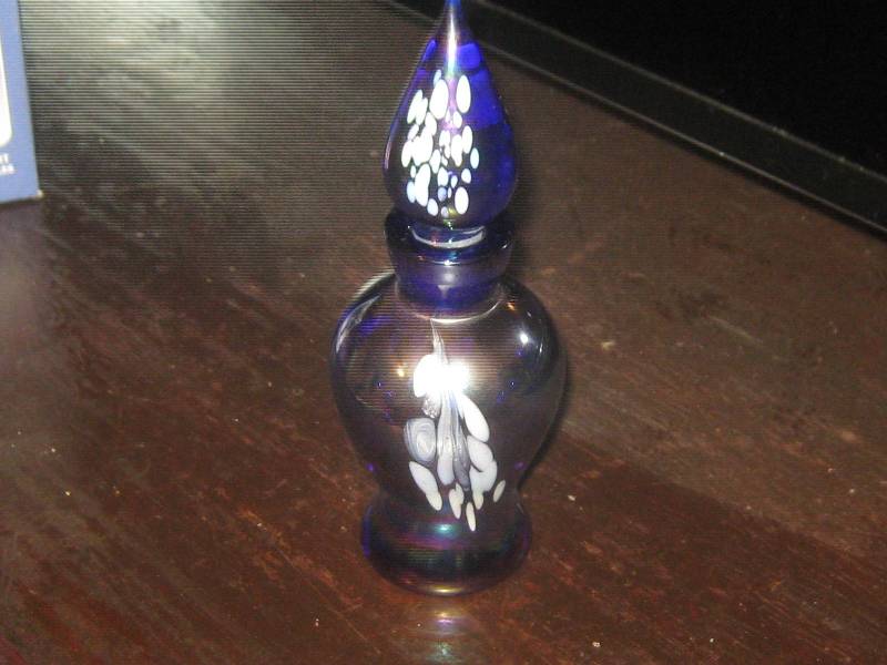 Vintage Einzigartige Irisierende Glas I Reis Parfüm Sammelbare Flasche Versandkostenfrei Vintage Einzigartige Irisierende Glas I Reis Parfüm Sammelbare Flasche Versandkostenfrei von fantazy007