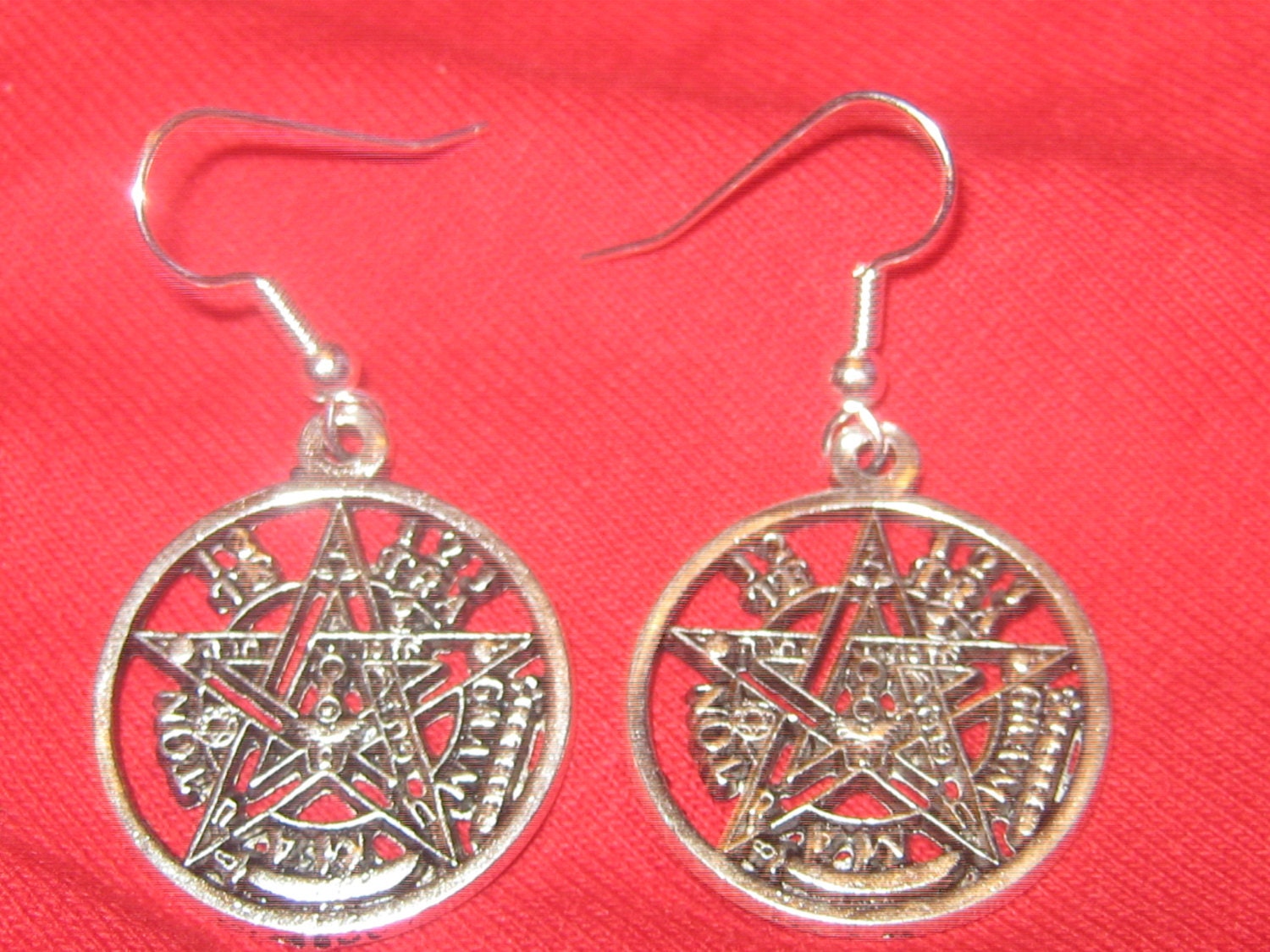 Zinn 23mm Tetragrammaton Wiccan Pagan Pentagram Stern Ohrringe Zinn 23mm Tetragrammaton Wiccan Pagan Pentagram Stern Ohrringe von fantazy007