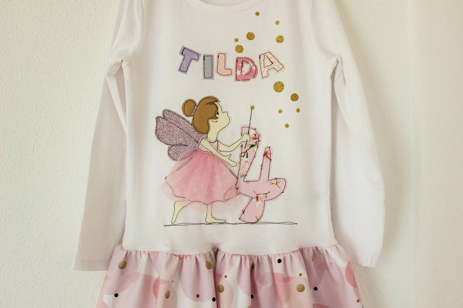Geburtstagskleid, Geburtstagsshirt Kinder, Fee, Kleine Fee, Kleid Zum Geburtstag, Kinderkleid Mit Fee, Geburtstagszahl, Glitzer Geburtstagskleid, Geburtstagsshirt Kinder, Fee, Kleine Fee, Kleid Zum Geburtstag, Kinderkleid Mit Fee, Geburtstagszahl, Glitzer von farbkleckskerstin