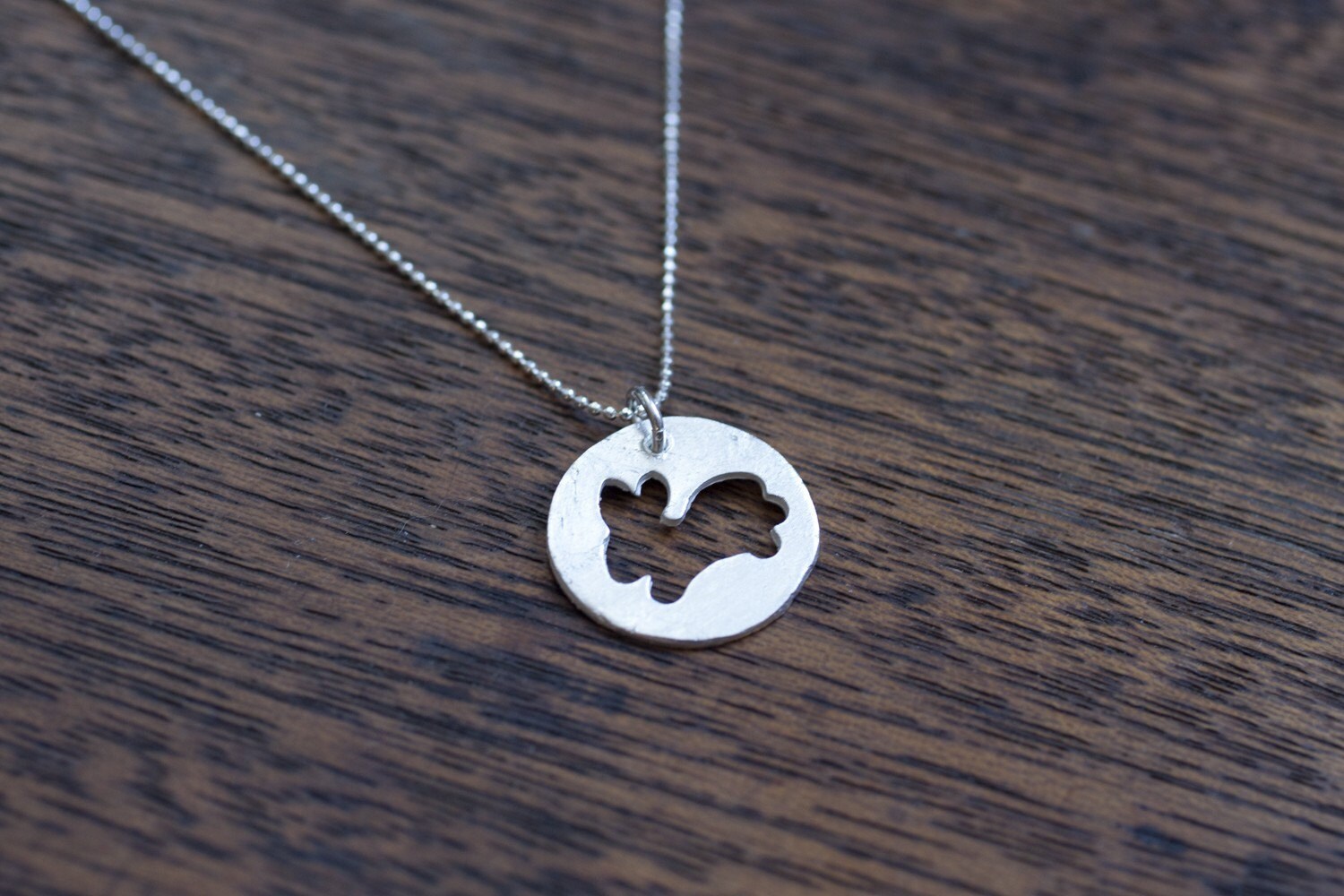 Feinsilber Glückshasen Anhänger | Silber Hase Halskette Niedliches Häschen Charm 2023 Jahr Des Kaninchens Geschenk von farmhousemoon