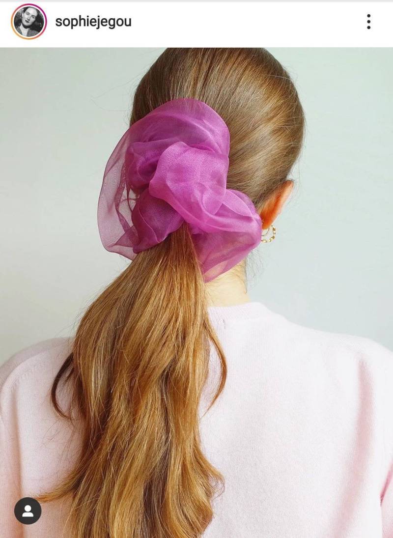 Extragroßes Organza Scrunchie Schiere Wolke Im Retro Stil von fashionmeme