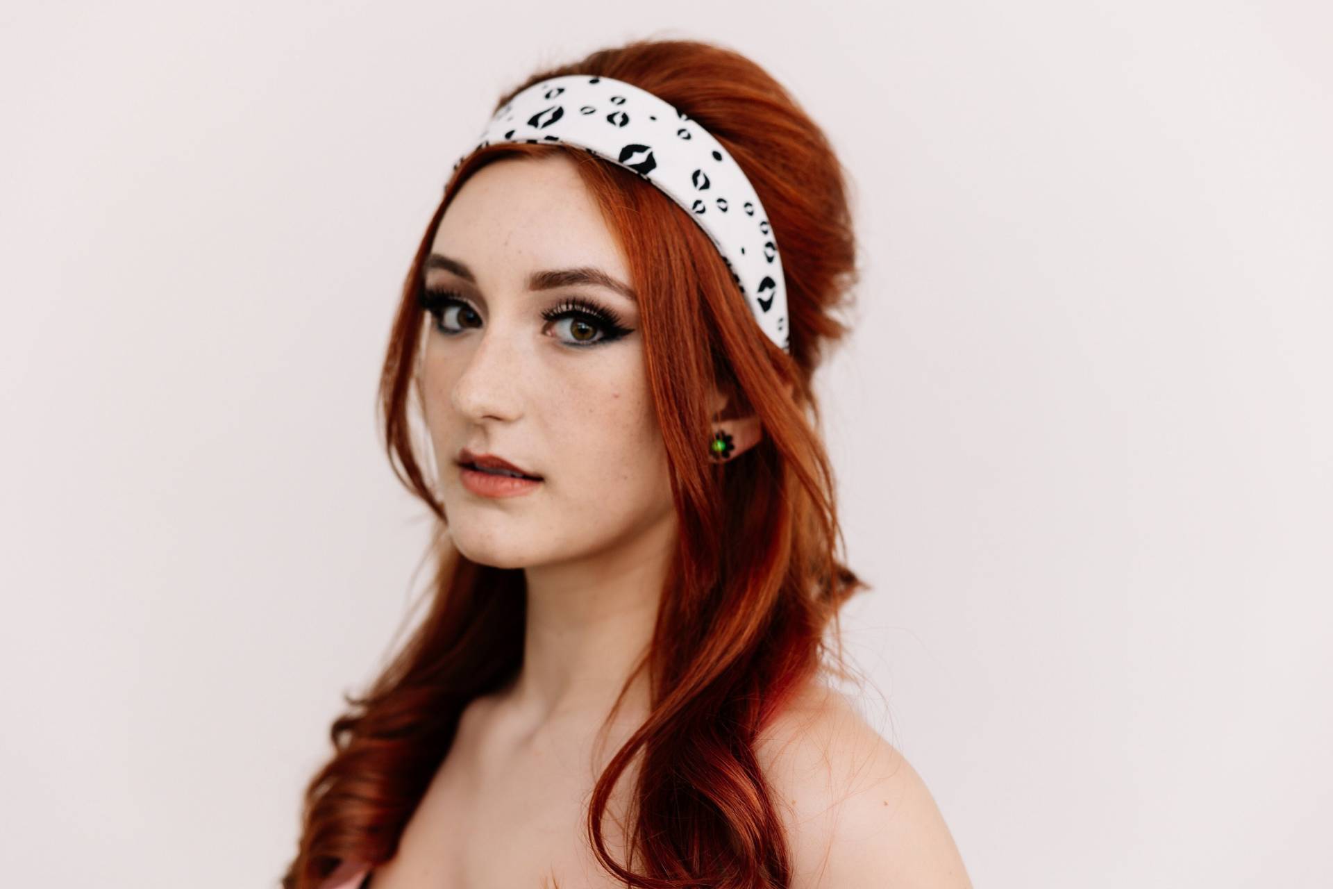 Retro 60Er Jahre Stirnband Schwarz Weiß Haarband Breit Kiss Print Bandana Lippen Muster von fashionmeme