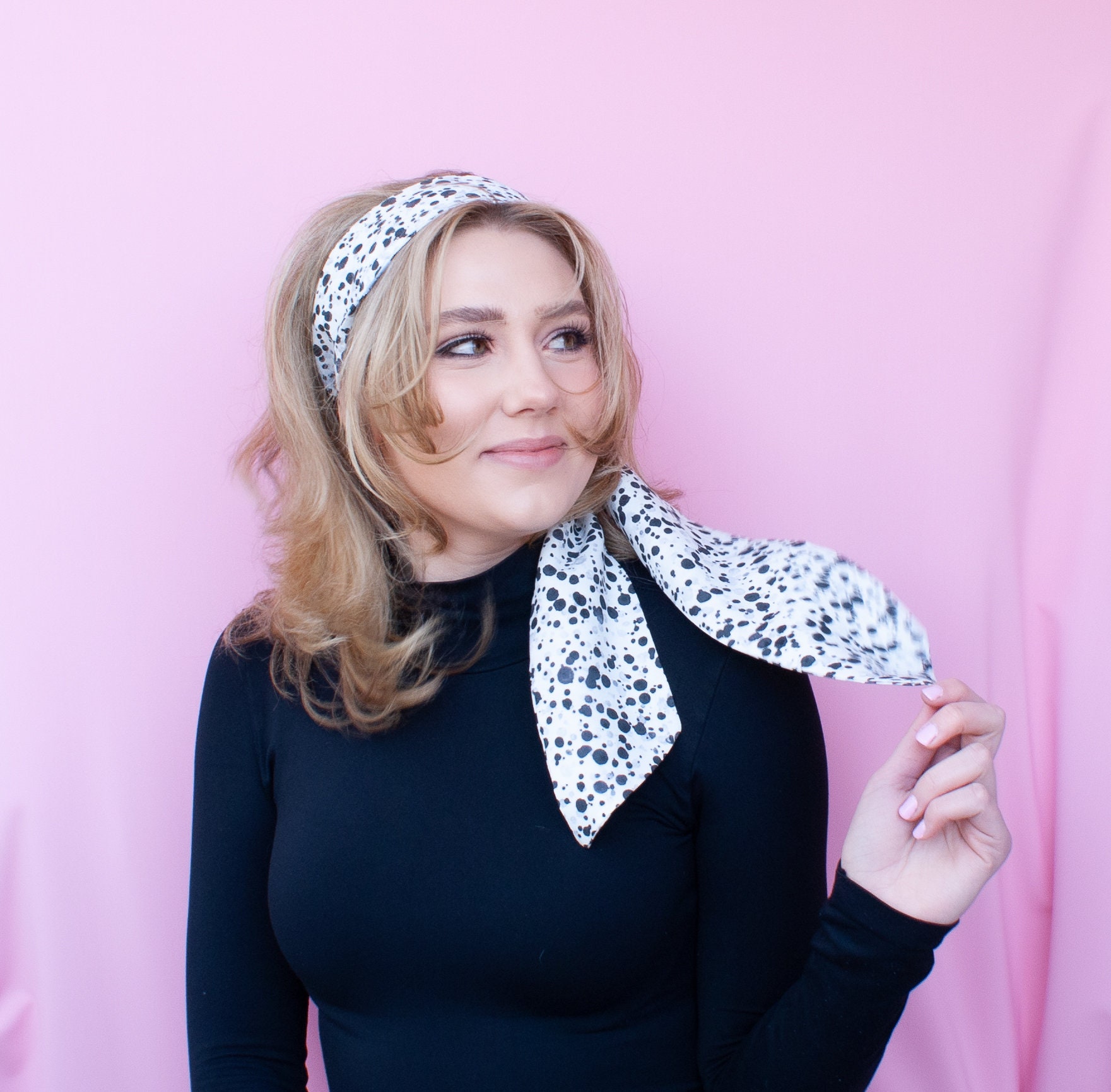 Schwarz-Weißes Chiffon Stirnband - Haarband Mit Farbtropfen Print von fashionmeme