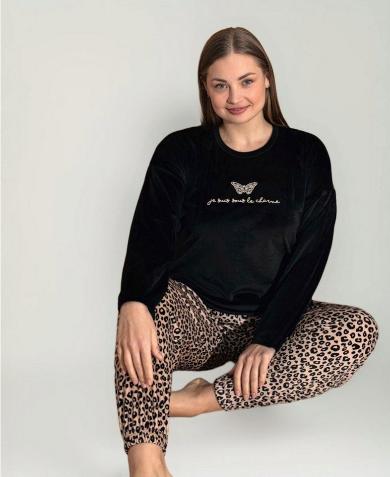 fashionshowcase Hausanzug Hausanzug Damen Samt Schlafanzug Loungewear Pyjama Set Leopardenmuster (2-teilig (Langarmshirt & Hose) Samt-Set mit Schmetterling Stickerei & Leopardenmuster von fashionshowcase
