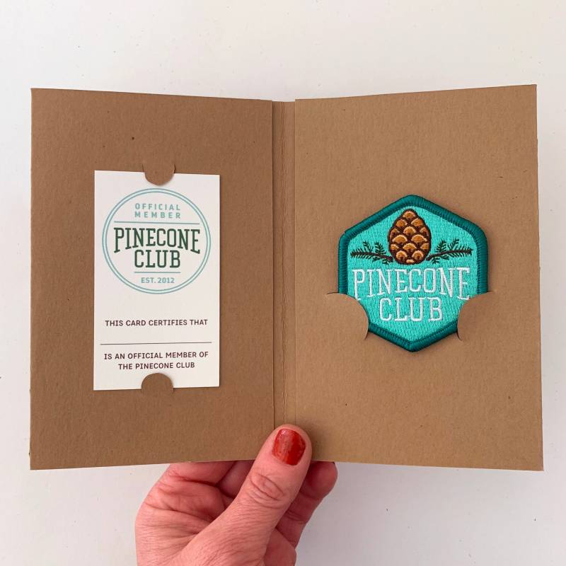Pinecone Club Aufnäher | Mit Option Im Kit von fatbirdhandmade