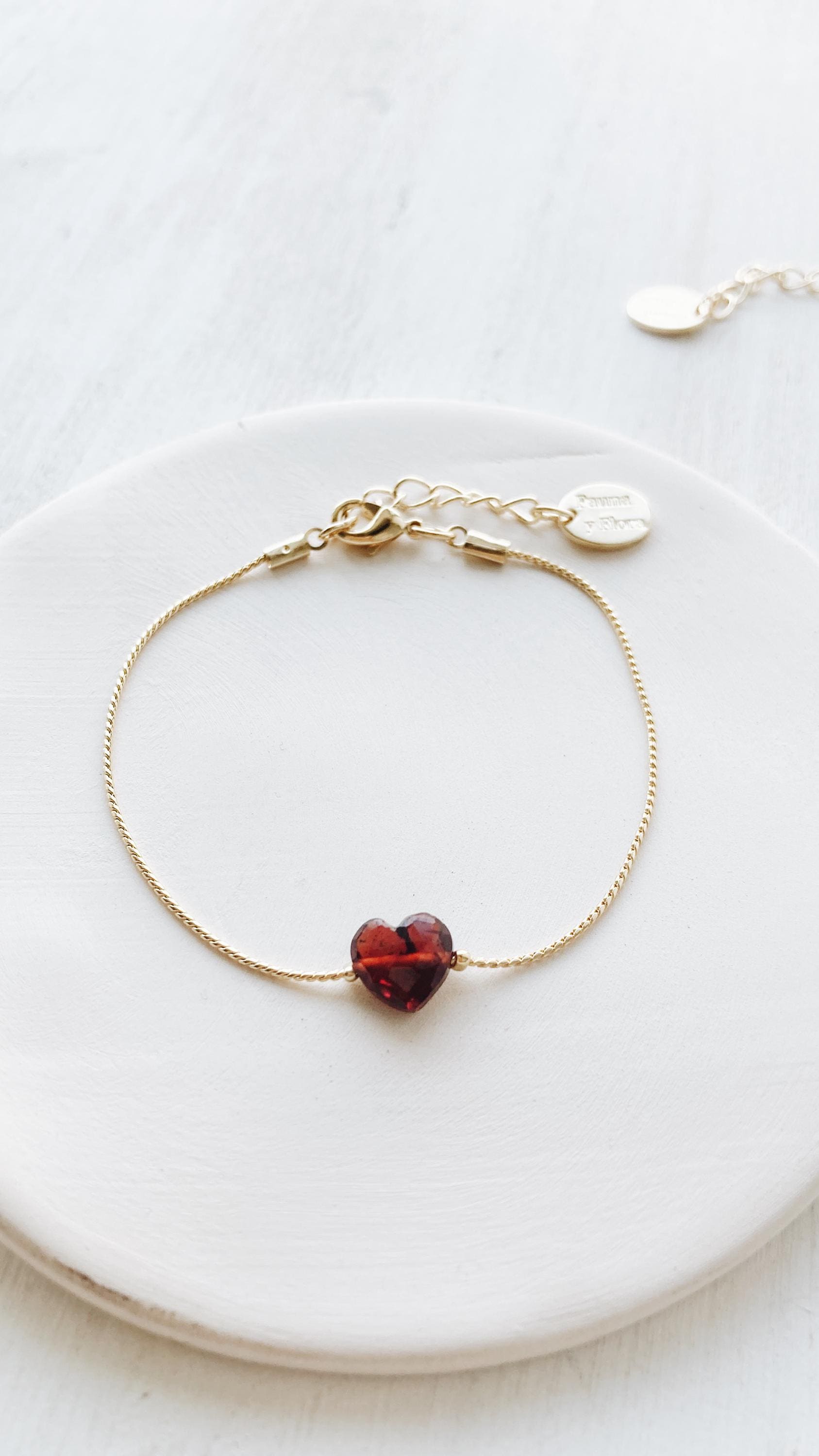 Granat Herz Armband - Rotes Liebe Edelstein Valentinstag Geschenk Brautjungfern Hochzeit Details. Brautschmuck. Schmuck Granat Herz Armband - Rotes Liebe Edelstein Valentinstag Geschenk Brautjungfern Hochzeit Details. Brautschmuck. Schmuck von faunayflorajewelry