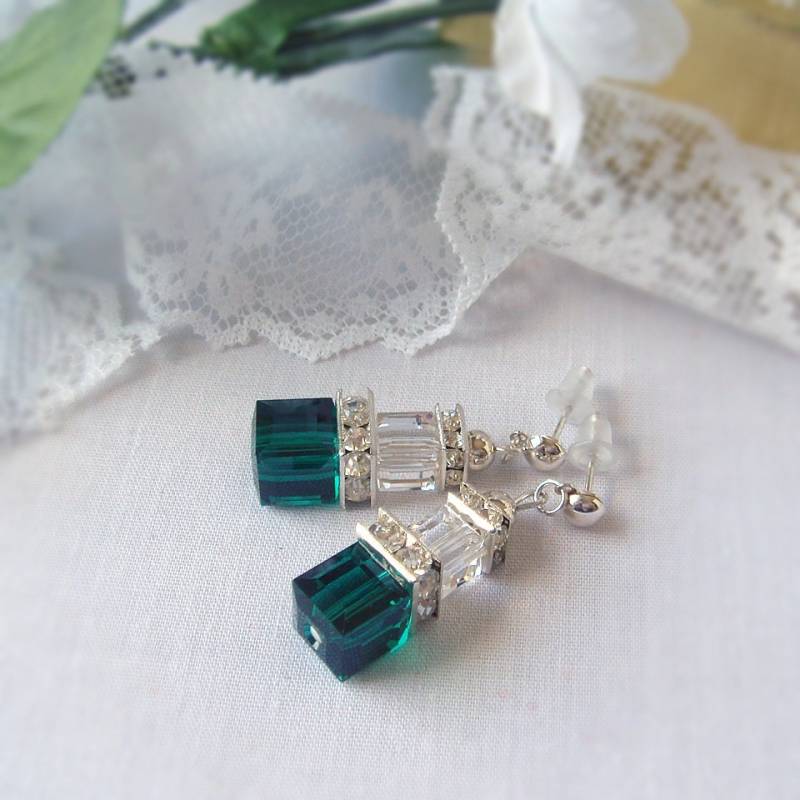 Kristall Würfel Ohrringe, Smaragd Und Klare Swarovski Cube Ohrringe Mit Silber Vergoldet Squardelles Ohrstecker Beiträge von fayeslipp