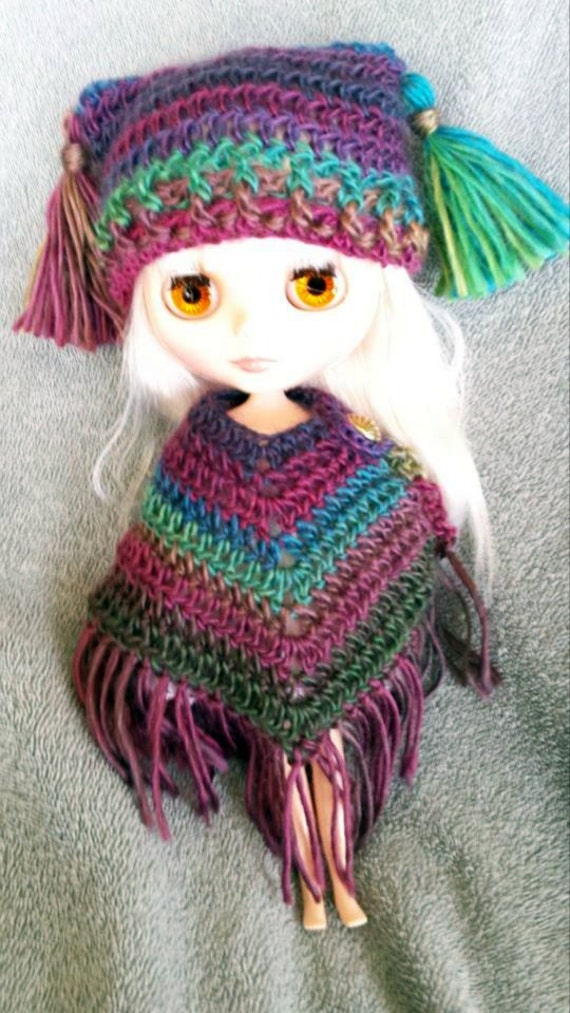 Gehäkelte Mütze Und Poncho Set Für Blythe Doll Kleidung Häkeln Outfit von fcwhimsey