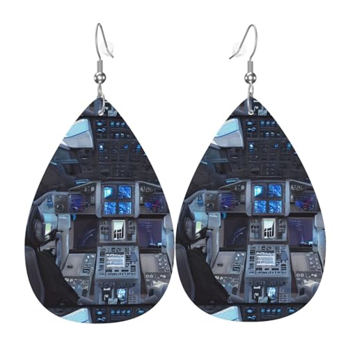 Fdgbnm Cabin of the Future Leder-Ohrringe. Doppelseitiger Druck aus Leder. Leicht, hypoallergen, festlich und bereit zum Verschenken. von fdgbnm