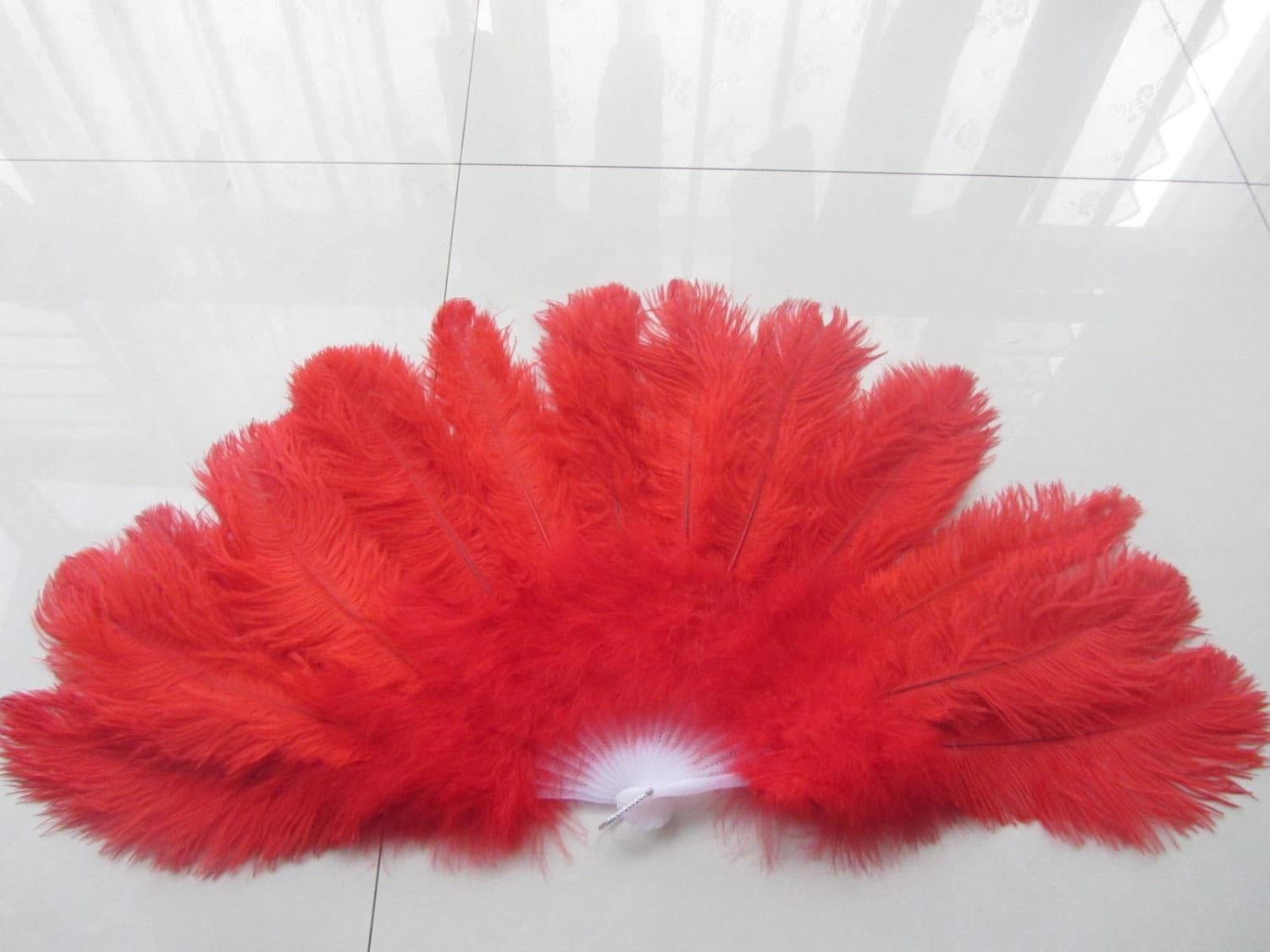 16 X 32 Zoll Großer Federfächer Burlesque Dance Brautstrauß Rot 16 X 32 Zoll Großer Federfächer Burlesque Dance Brautstrauß Rot von feathesforsale
