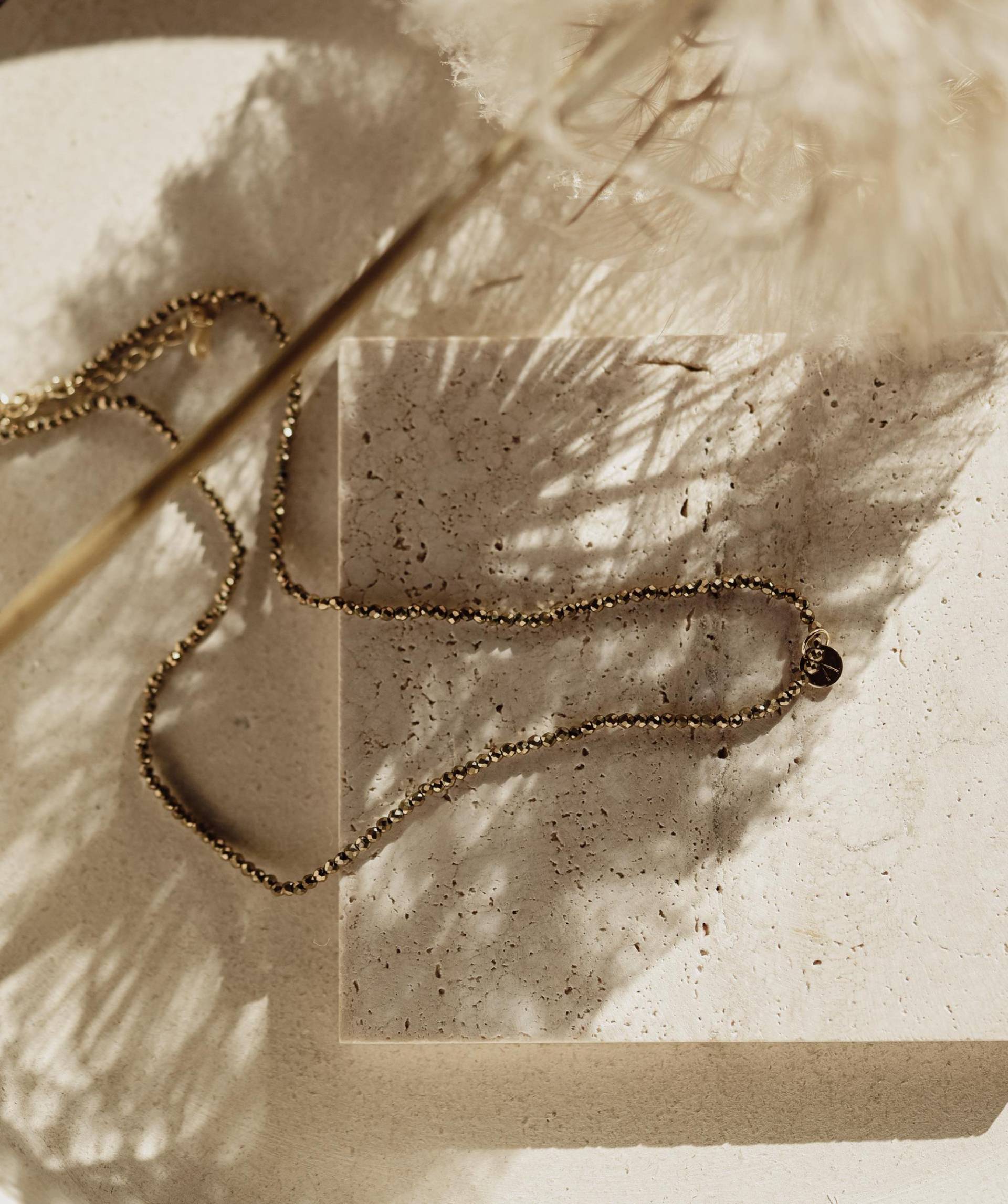 Personalisierte Energiehalskette Hämatit Gold|925 Silber Vergoldet| Wasserfest |Beste Freundin|Trauzeugin|Surfer|Bride|Muttertag von federleichtOnline