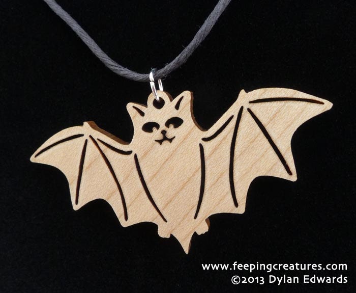 Laser-Cut Holz Vampir Fledermaus Halskette - Feeping Creatures Schmuck von feepingcreatures