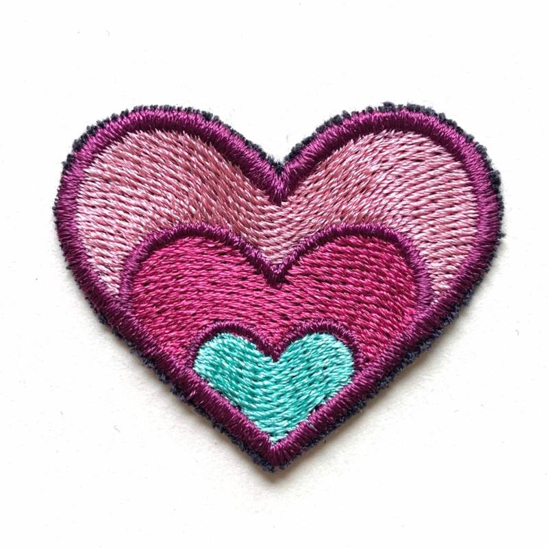 Aufnäher ~ Herz Bunt Patch Gestickt Bio Applikation Zeichen Logo Stickerei von feinSTOFF