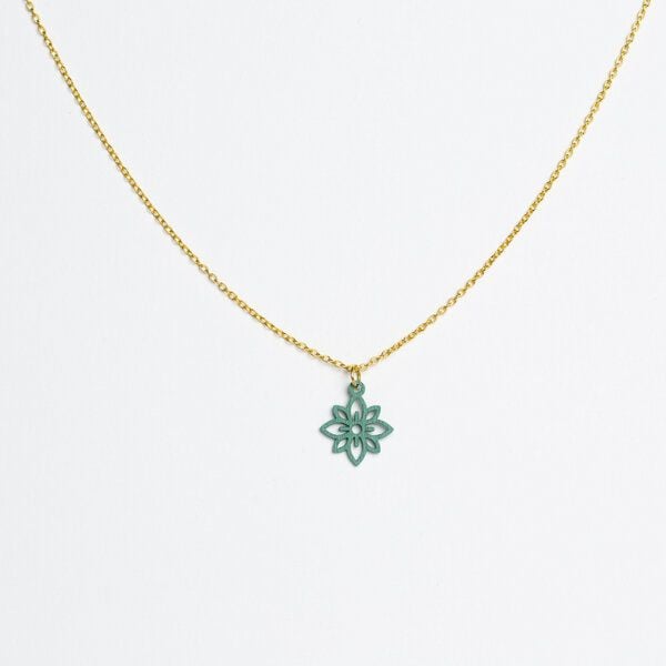 feinformart Kette mit Holzanhänger 'Flower Mini' von feinformart