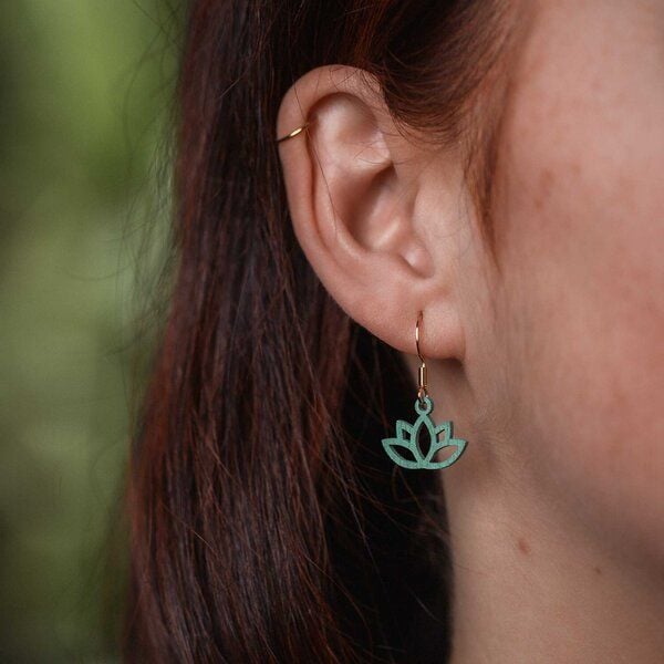 feinformart Ohrringe / Ohrhänger aus Holz - Lotus von feinformart