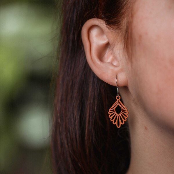 feinformart Ohrringe / Ohrhänger aus Holz - Mindful mini von feinformart