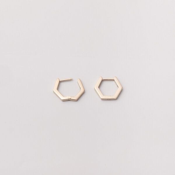 fejn jewelry Ohrringe 'hexagon huggie' sechseckige Creole von fejn jewelry