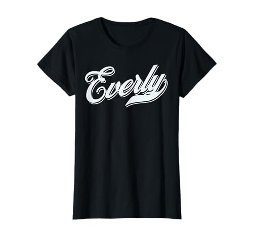 Lustige Geschenkidee für Damen und Mädchen T-Shirt Lustige Geschenkidee für Damen und Mädchen T-Shirt von femme Idée cadeau drôle humour prénom Everly