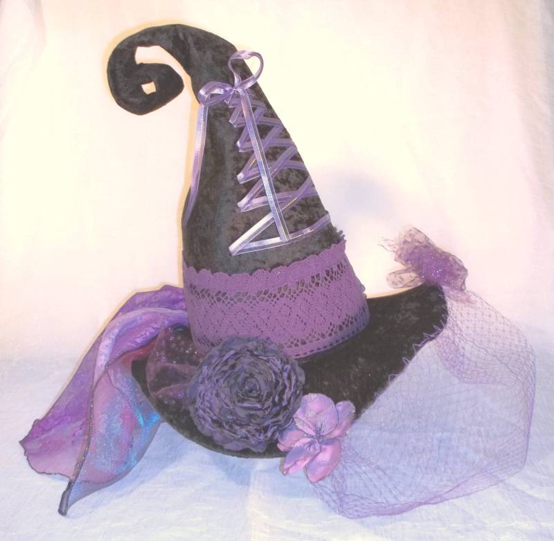 Hexenhut Schwarzes Samtband Mit Spitze Und Schleier Blumen von ferdworthi