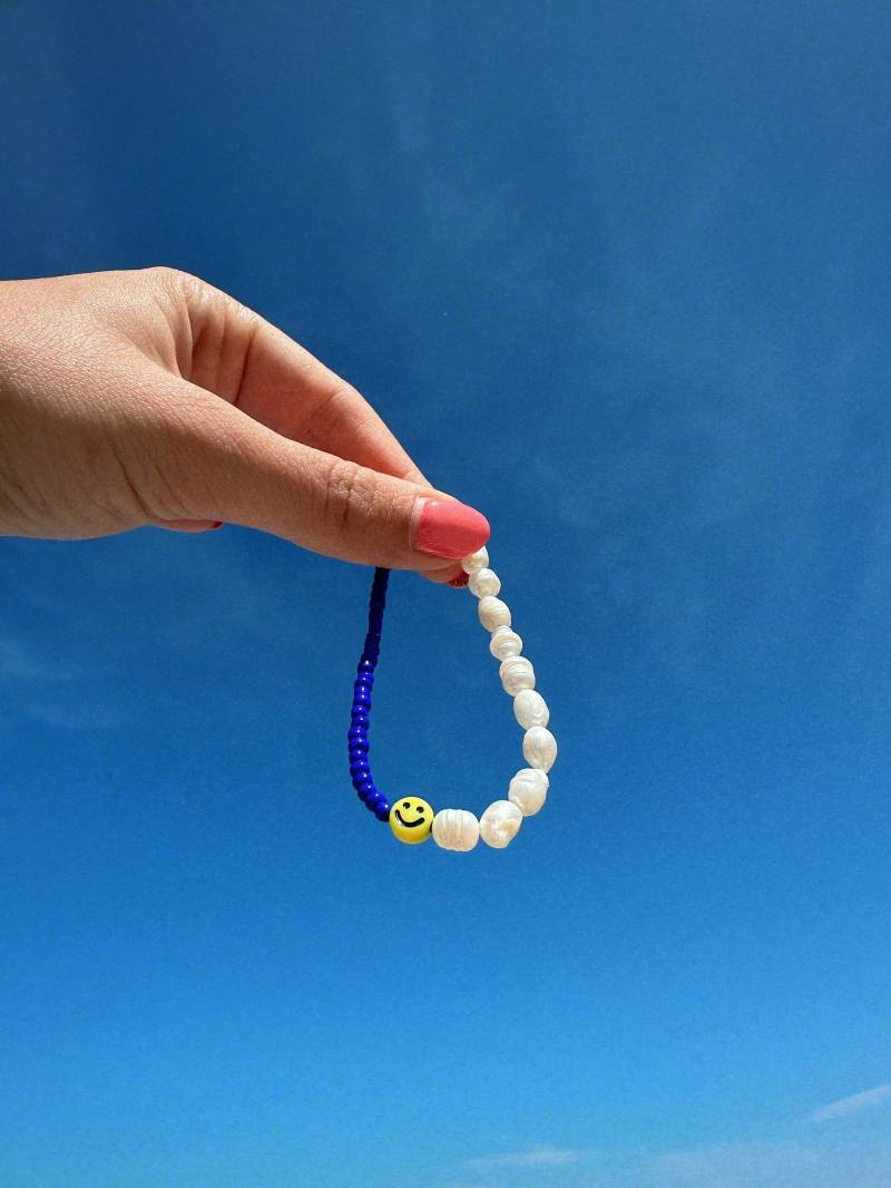 Smiley Armband "Heavenly" - Echte Süßwasserperle Glasperle Halb/Halb Smiley Armband "Heavenly" - Echte Süßwasserperle Glasperle Halb/Halb von fetzt