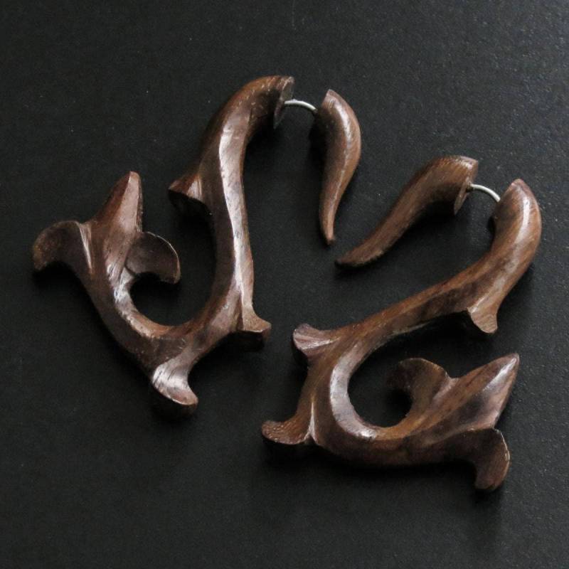 2 1/8 "Gefälschte Naturholz Handgeschnitzte Ohrstecker von fifirosedesigns