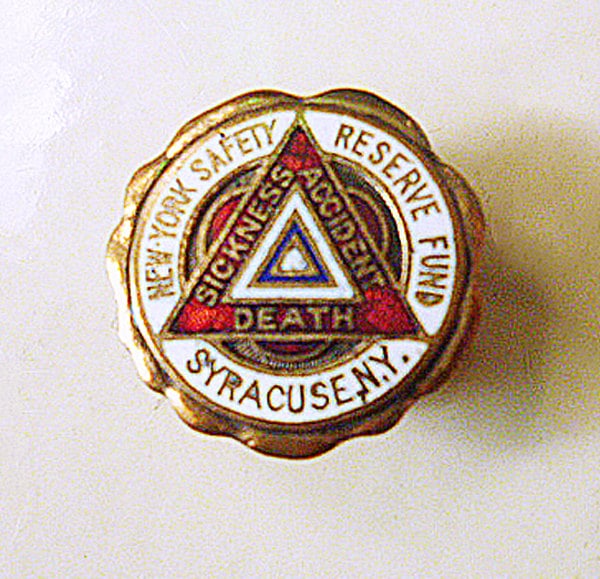 1940's Emaille Sicherheitsnadel Aus Siracuse Ny von fifisfinds