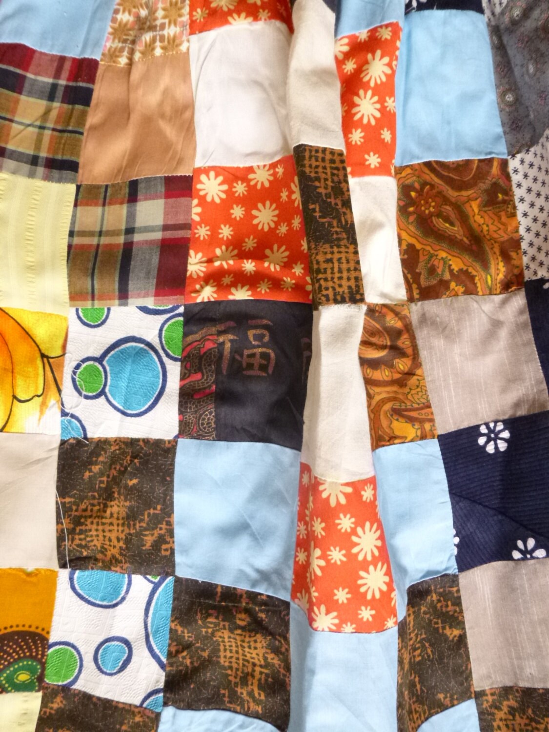 1960Er Jahre Schürze Aus Home Made Gefütterten Patchwork-Quadraten, Groß, Grannycore, Cottagecore, Hippie von fifisfinds