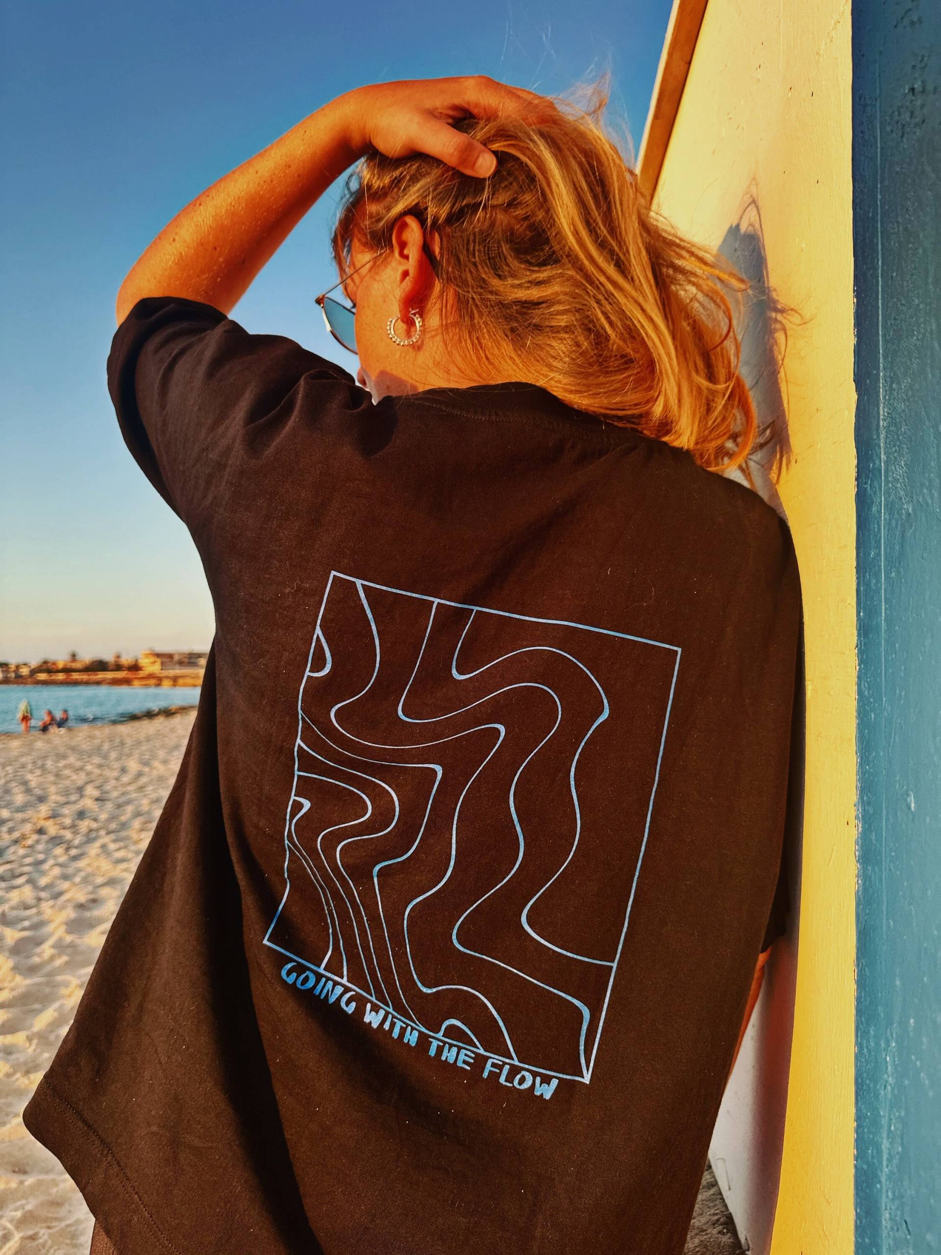 Oversized Surfer Shirt | Beach Vibes Sustainable Cotton Surf & Chill Oversized Surfer Shirt | Beach Vibes Sustainable Cotton Surf & Chill von fillthevoidwithcolor