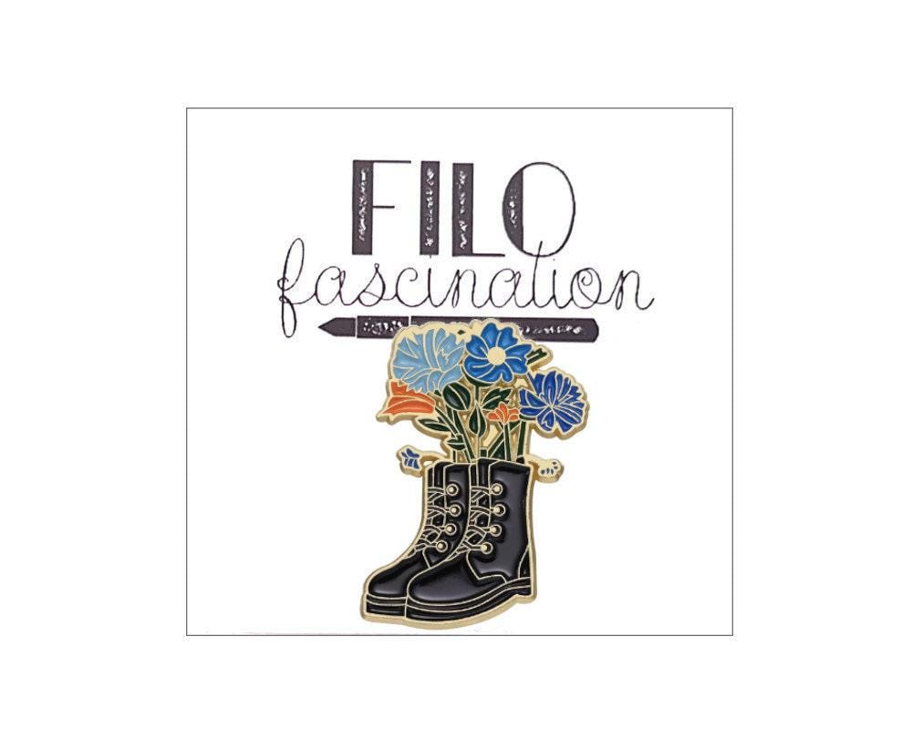 Pin Flowerboots Planer Planner Diary Bujo Motivation Charms Jewelry Schmuck Gold Pin Flowerboots Planer Planner Diary Bujo Motivation Charms Jewelry Schmuck Gold von filofascinationCOM