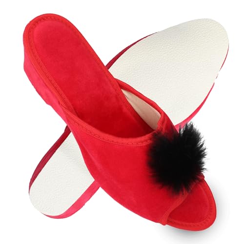 filsko Offene Damen Pantoletten mit Keilabsatz | Samtmaterial in rot Latina | Hausschuhe | mit flauschigem Puschel | Absatz 4,8 cm | EU-Schuhgröße 40 von filsko