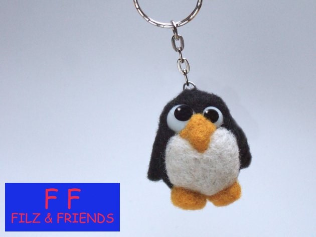 Pinguin Schlüsselanhänger Unikat Filz Pinguin Schlüsselanhänger Unikat Filz von filzundfriends